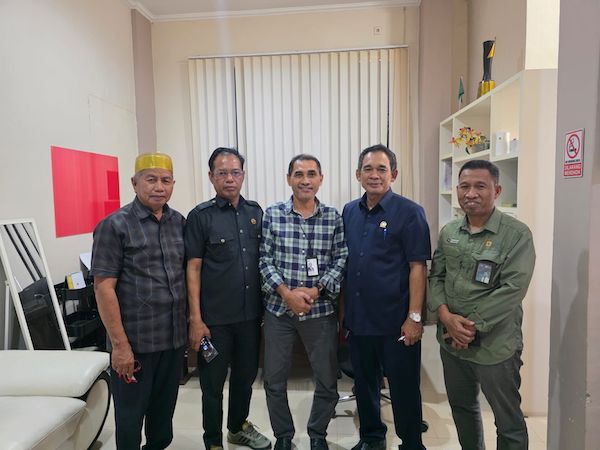 Penataan Jl Lasinrang Dimulai, DPRD Pinrang Gandeng PLN Benahi Tiang dan Kabel