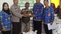 Kelurahan Pappa Takalar Salurkan 334 Paket Bantuan untuk Warga Kurang Mampu
