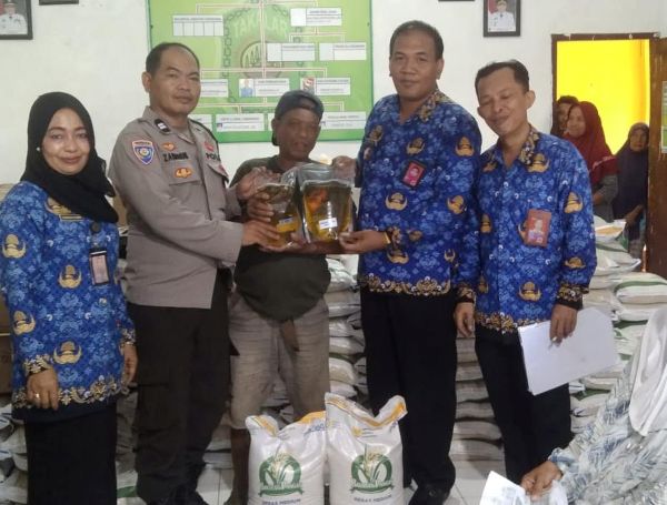 Kelurahan Pappa Takalar Salurkan 334 Paket Bantuan untuk Warga Kurang Mampu