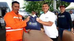 Bank Mandiri Salurkan Ribuan Sembako untuk Warga Prasejahtera dan Pekerja Informal di Makassar