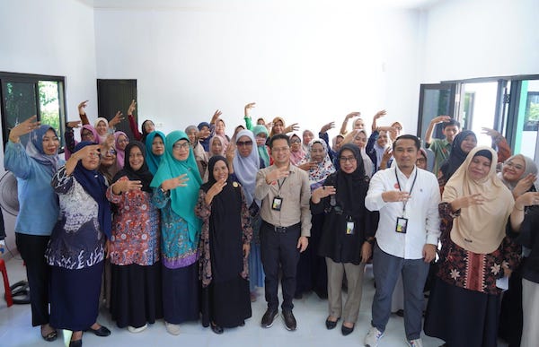 Pegadaian Salurkan Bantuan Renovasi untuk SD di Pangkep