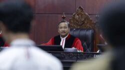Baru Sidang Awal, Gugatan Pasal UU ITE di MK Keburu Dicabut