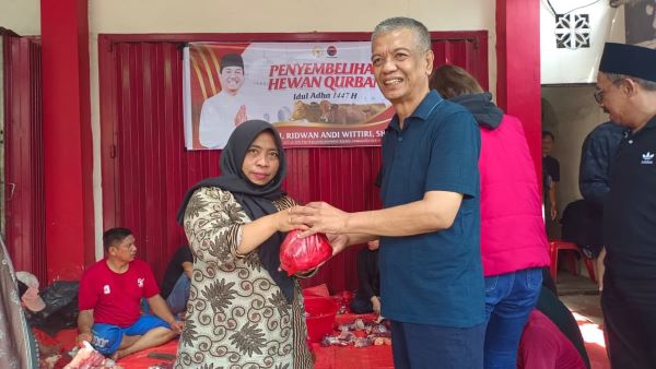 Iduladha 2026, PDIP Sulsel Salurkan 151 Hewan Kurban