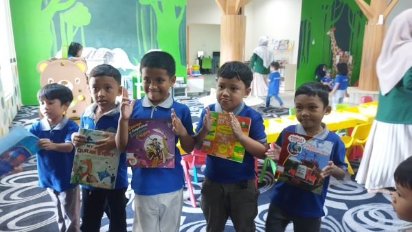 PG-TK Sekolah Alam Bosowa Outing Edukatif di Perpustakaan Ibu dan Anak Kota Makassar