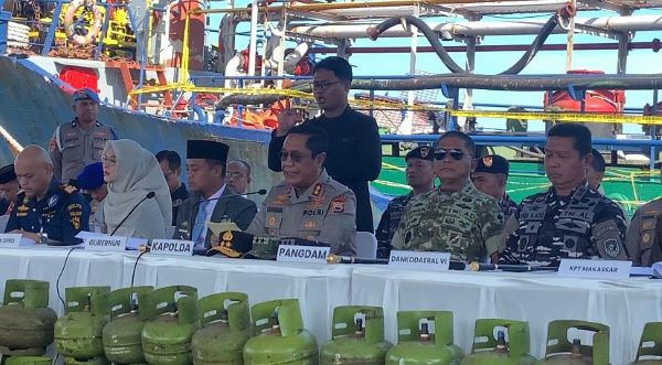 Polda Sulsel Bongkar Penyelendupan 120 Ribu Liter Solar Subsidi, Sita Satu Kapal Tanker