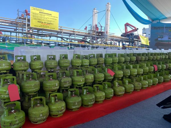 Polda Sulsel Sita 229 Ribu Liter Solar dan Ribuan Tabung LPG