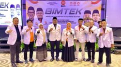 Mallarangan dan Fraksi PKS Sulsel Hadir Lengkap pada Pembukaan Bimtek Legislator