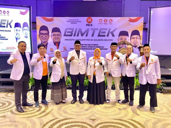 Mallarangan dan Fraksi PKS Sulsel Hadir Lengkap pada Pembukaan Bimtek Legislator