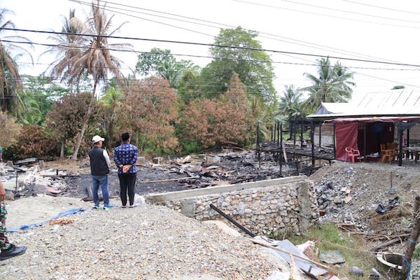 Bupati Luwu Timur Minta Rehabilitasi Rumah Korban Kebakaran di Maliwowo Dipercepat