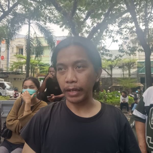 Jelang Penertiban 21 Juni, PKL Es Kelapa Rotterdam Desak Ketua DPRD Gelar RDP