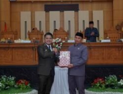 Pendapatan Daerah Tembus Rp1,5 Triliun, APBD Luwu 2025 Catat Surplus Rp18,8 Miliar