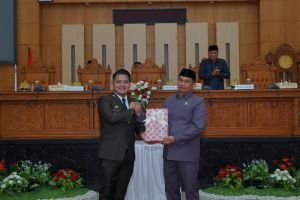 Pendapatan Daerah Tembus Rp1,5 Triliun, APBD Luwu 2025 Catat Surplus Rp18,8 Miliar