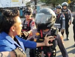 Demo PMII di Makassar Berakhir Ricuh, Jalan Sultan Alauddin Sempat Lumpuh