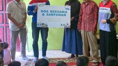 Pertamina Patra Niaga Regional Sulawesi Salurkan Santunan bagi Anak Yatim di Makassar