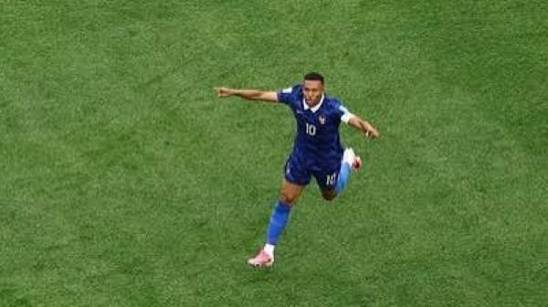 Mbappe Bawa Prancis Amankan Tempat di Fase Gugur