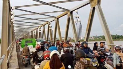 Pusat Tolak Usulan Pembangunan Jembatan Barombong