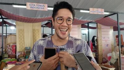 Rama Dauhan Tampilkan Empat Koleksi Bertema Memori dan Tradisi di IGS Makassar