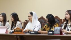 Mahasiswa Gugat Biaya Wisuda dan Legalisir ke MK