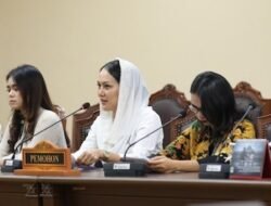 Mahasiswa Gugat Biaya Wisuda dan Legalisir ke MK