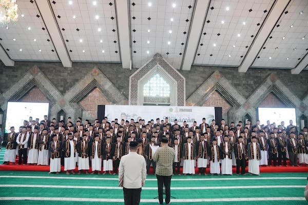 153 Imam Kelurahan Kota Makassar Dikukuhkan
