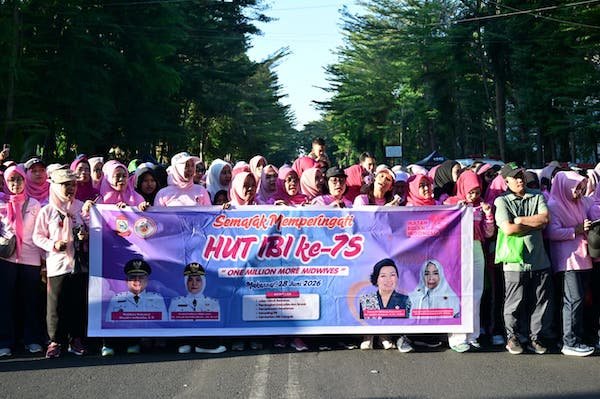 HUT ke-75, IBI Sulsel Tegaskan Bidan Jadi Garda Terdepan Kesehatan Ibu dan Anak