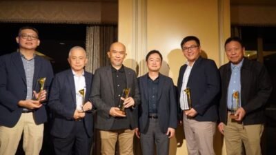Kalla Translog Sabet Platinum Feet Toyota di Jepang
