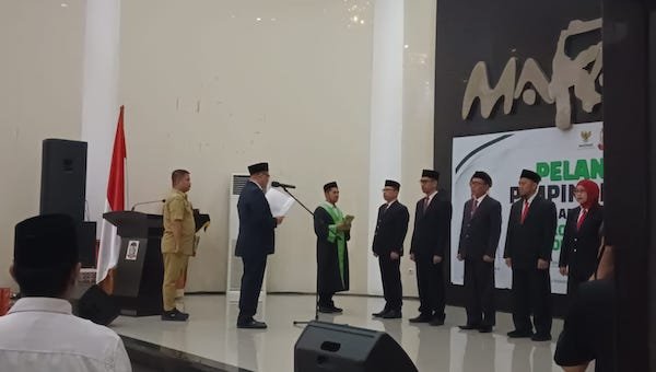Appi Resmi Lantik Pimpinan BAZNAS Kota Makassar Periode 2026–2031