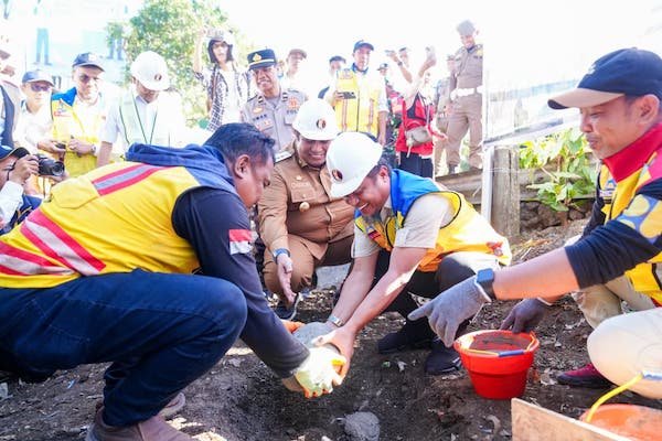 Ground Breaking Jembatan Sungai Maros A, Gubernur Sulsel Ajak Masyarakat Kawal Pembangunan