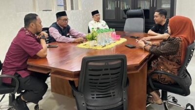 Hari Pertama Bertugas, Pimpinan Baru BAZNAS Makassar Tinjau Sistem Zakat