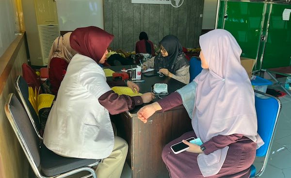 PLN UID Sulselrabar dan UPT Transfusi Darah Sulsel Gelar Donor Darah Rutin