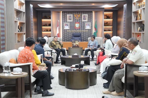 Appi Sebut Penataan PKL Makassar Utamakan Relokasi dan Pembinaan