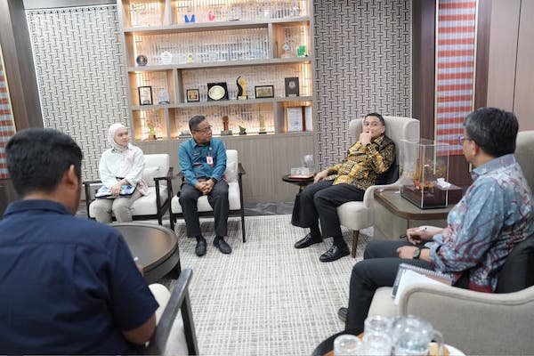Unhas Bakal Bawa Riset Penataan PKL Makassar ke Konferensi Barcelona
