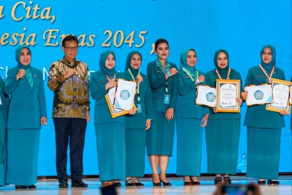 Tekan Anak Zero Dose, TP PKK Gowa Diguyur Penghargaan