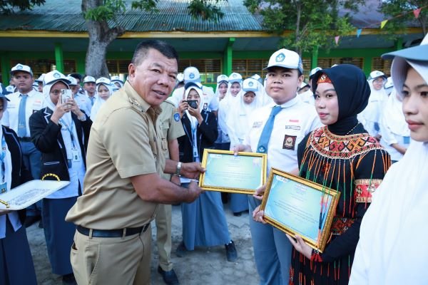 Pimpin Upacara Tahun Ajaran Baru, Andi Utta Larang Keras Bullying di Sekolah
