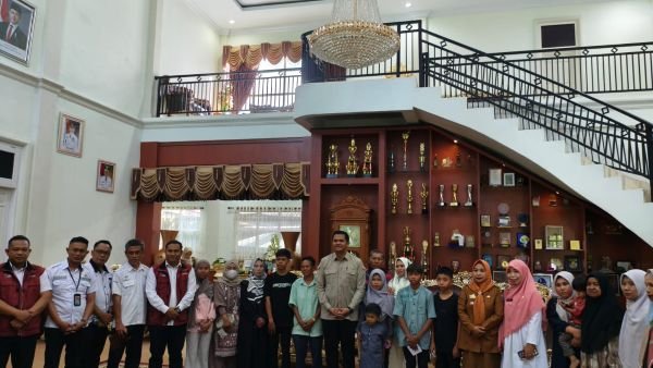 Lepas Pelajar ke Sekolah Rakyat, Bupati Bantaeng Harap Siswa Berprestasi