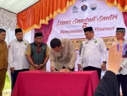 Raih Akreditasi A, Uji Nurdin Beri Bantuan Pembangunan Asrama Pesantren An-Nawawi