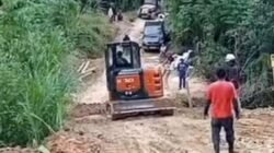 Pemprov Sulbar Rehab Jalan di Dusun Kalausu Ulumanda Majene