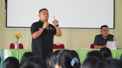 Bangun Kesadaran Politik, Bawaslu Torut Tanamkan Nilai Demokrasi bagi Pelajar
