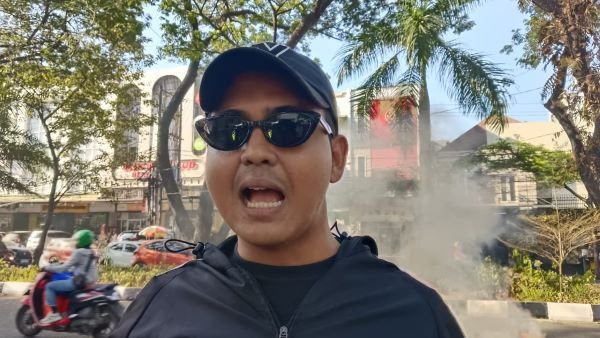 Massa Aksi Soroti Gelar Akademik Legislator Makassar Farid, Putra Wabup Gowa