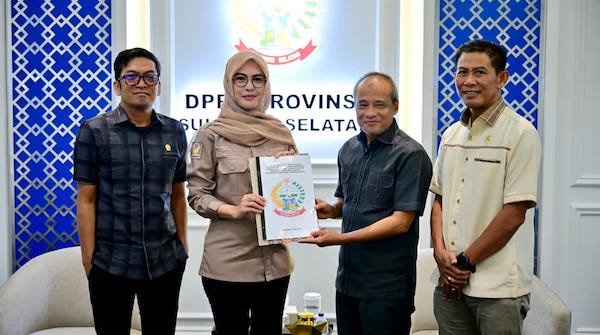 Enam Fraksi DPRD Sulsel Serahkan Ulang Hak Angket Reklamasi CPI