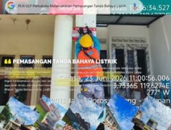 Tingkatkan Kewaspadaan Warga, PLN ULP Pekkabata Pasang Tanda Bahaya Listrik di Area Jaringan