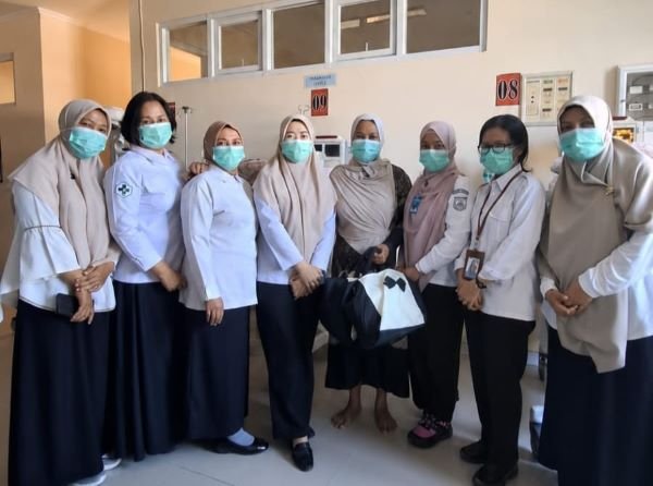 Bayi Kembar Empat Pertama di RSUD Sulbar Pulang dengan Sehat