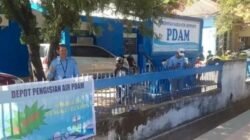 Musim Kemarau Panjang Landa Kawasan Pesisir, PDAM Jeneponto Salurkan Bantuan Air Bersih