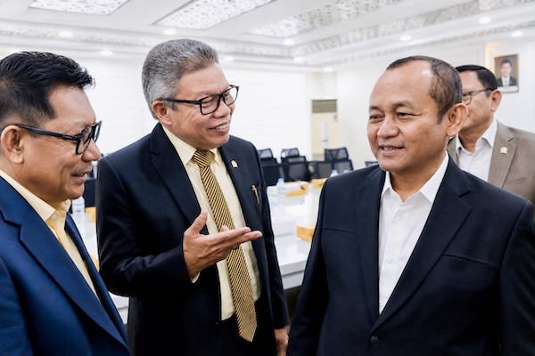 Pimpin Hubwil Sulawesi, Taufan Pawe Janji Benahi Kinerja Fraksi Golkar