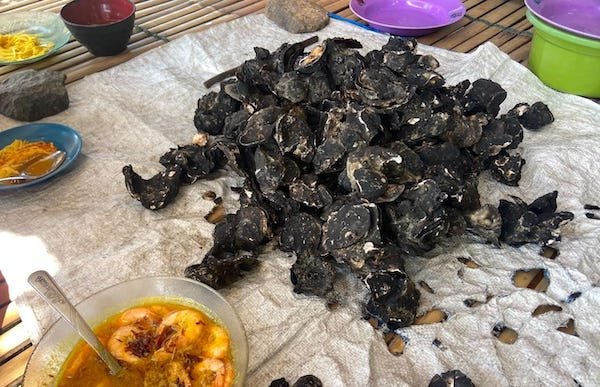 Berburu Tiram Bakar, Kuliner Barru yang Manjakan Lidah
