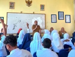 Diskominfo Makassar Edukasi Literasi Digital Anak Pulau Bonetambo