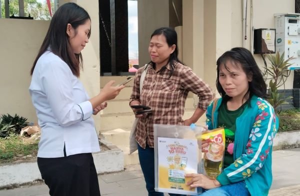 Tingkatkan Nasabah, Pegadaian UPC Rantepao Gelar Program Tebus Murah Minyak Goreng