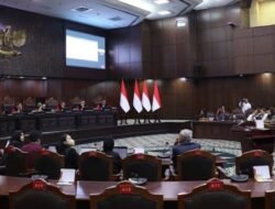 MK Tunda Sidang Pengelolaan Sampah