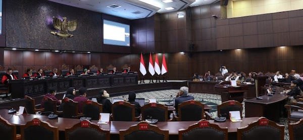 MK Tunda Sidang Pengelolaan Sampah