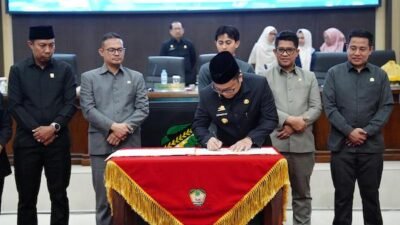 Tok! Perda Pertanggungjawaban APBD Gowa 2025 Disahkan, Wabup-Sekda Kompak Hadir